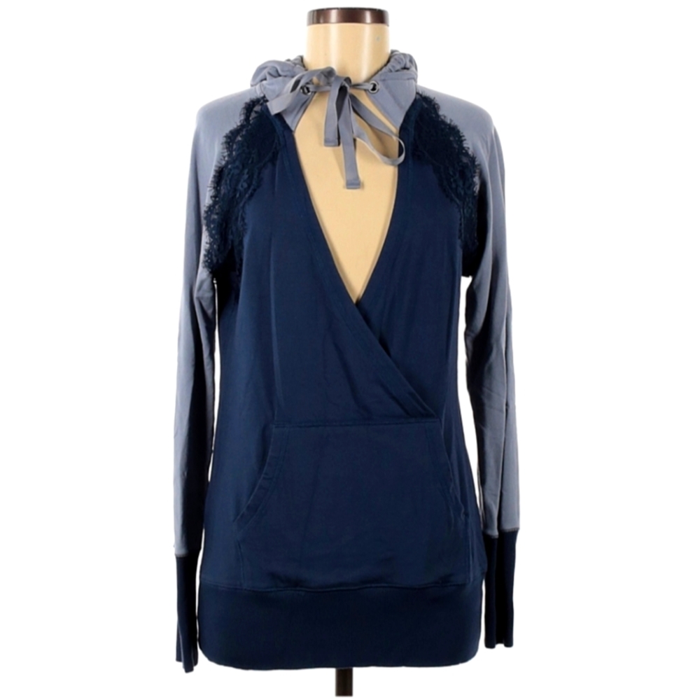 Evy's tree hoodie